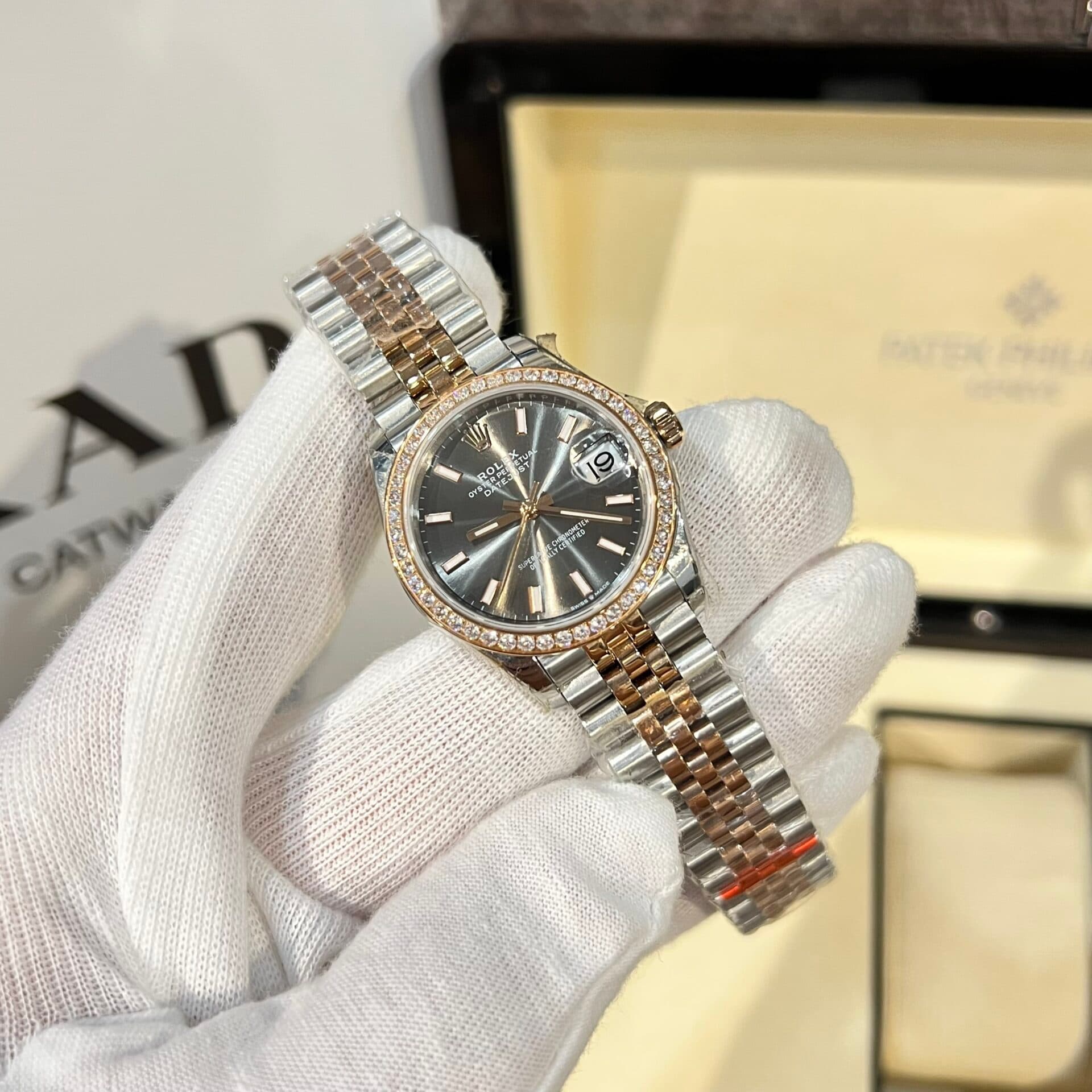 Dong-Ho-Rolex-Nu-Dinh-Da-Mat-So-Xam-Fake-11-31mm-4-1