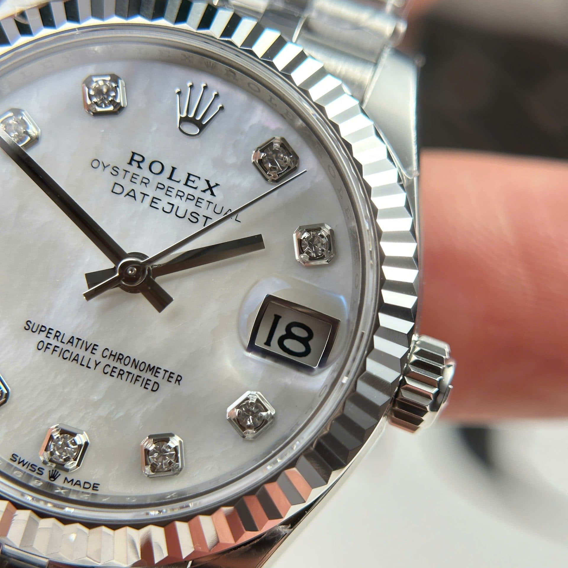 Dong-Ho-Rolex-Nu-Replica-Cao-Cap-DateJust-Mat-MOP-Day-Jubilee-Nha-May-THB-31mm-2-1