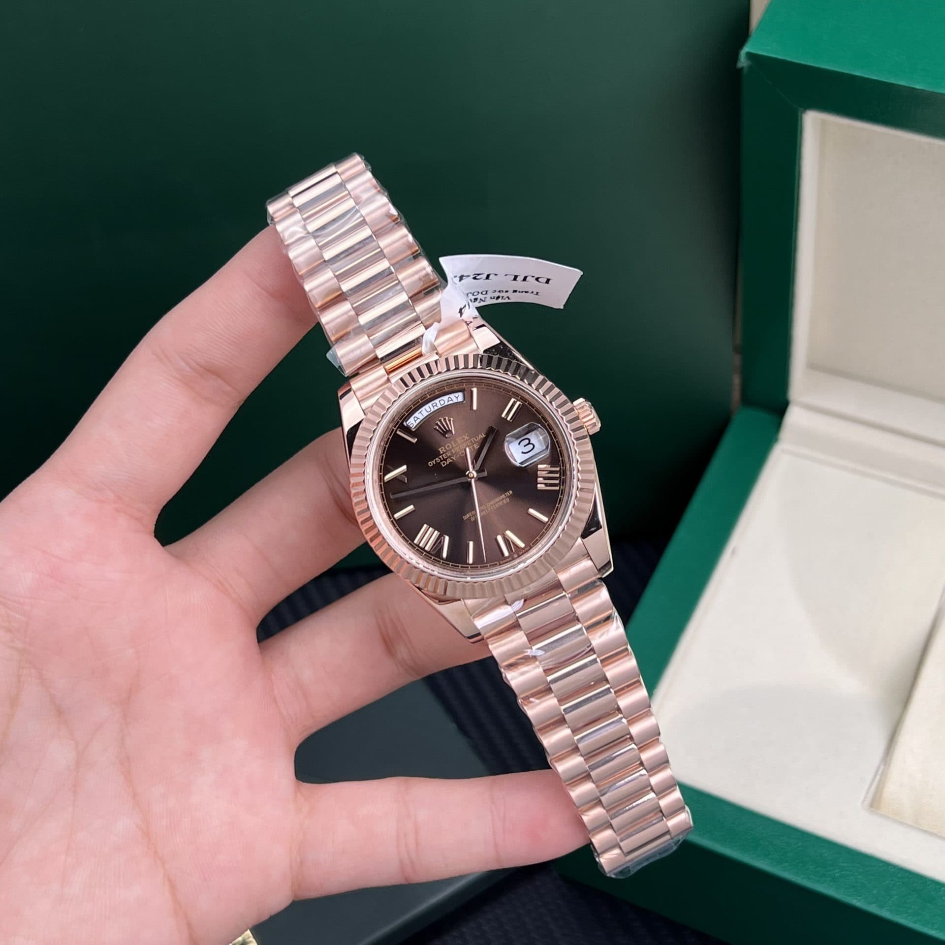 Dong-Ho-Rolex-Rep-11-Day-Date-Coc-So-La-Ma-Boc-Vang-18K-Trong-Luong-175gram-GMF-40mm-6-1