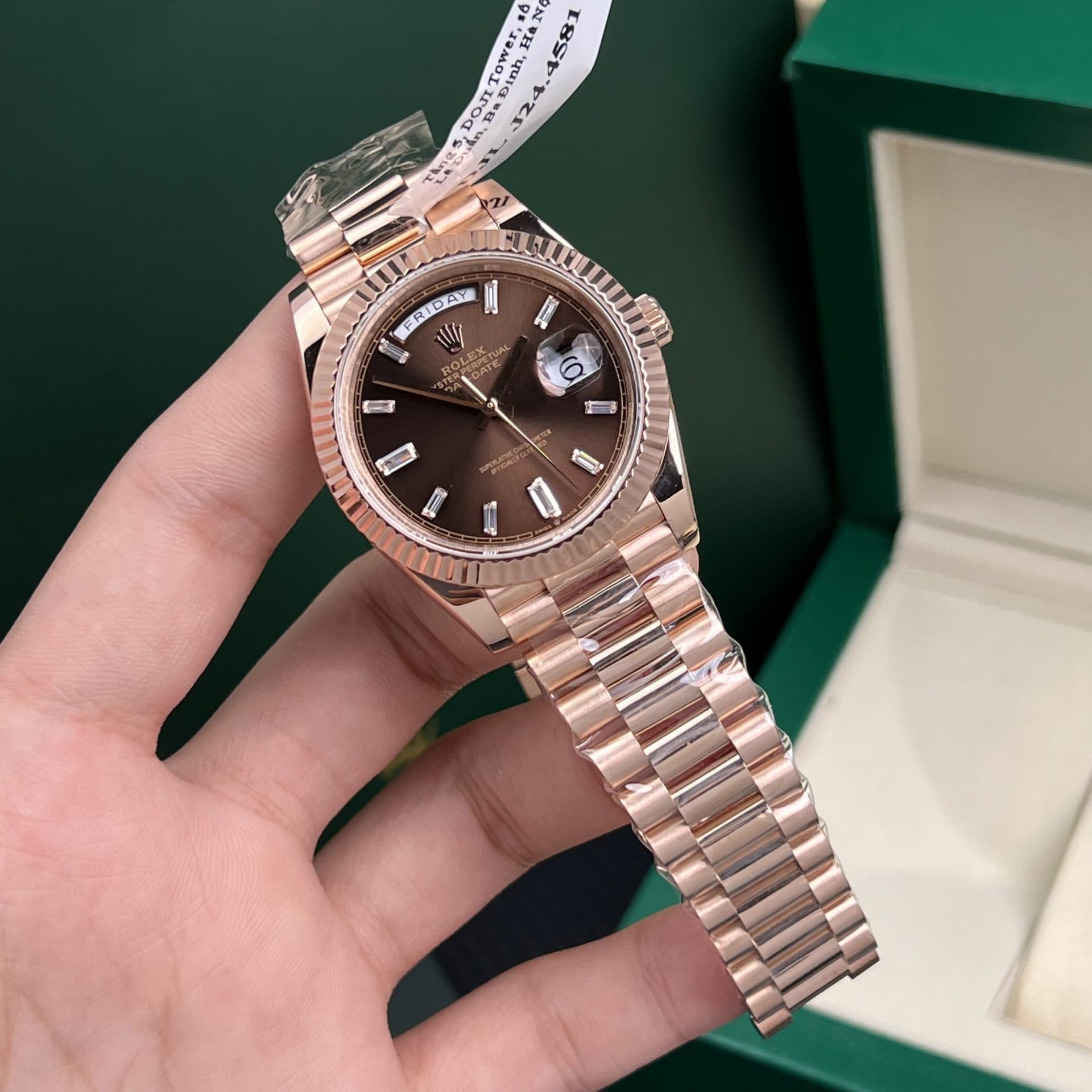 Dong-Ho-Rolex-Rep-11-Day-Date-Mat-Chocolate-Boc-Vang-18K-Trong-Luong-177gram-GM-Factory-40mm-4-1