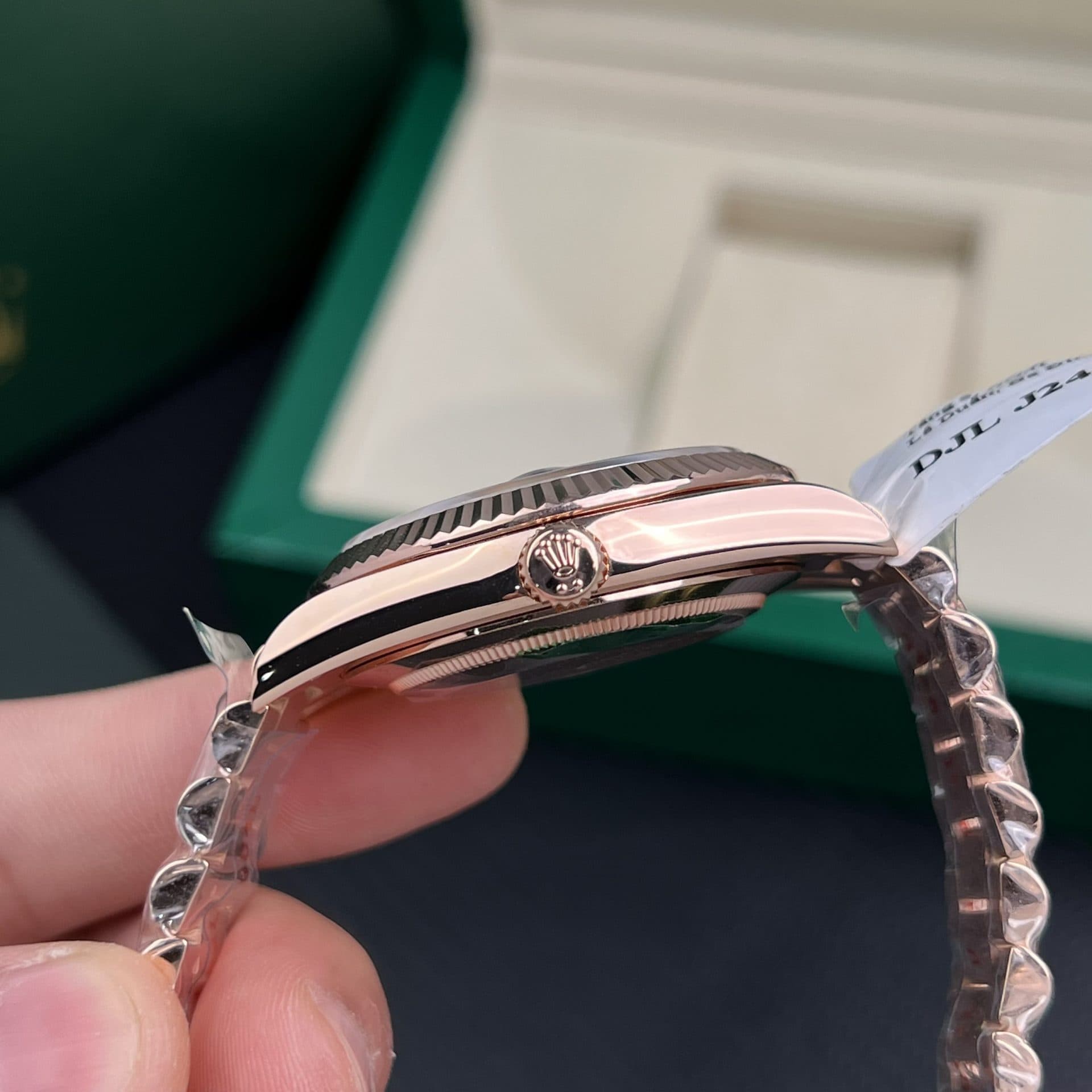 Dong-Ho-Rolex-Rep-11-Day-Date-Mat-Chocolate-Boc-Vang-18K-Trong-Luong-177gram-GM-Factory-40mm-5-1