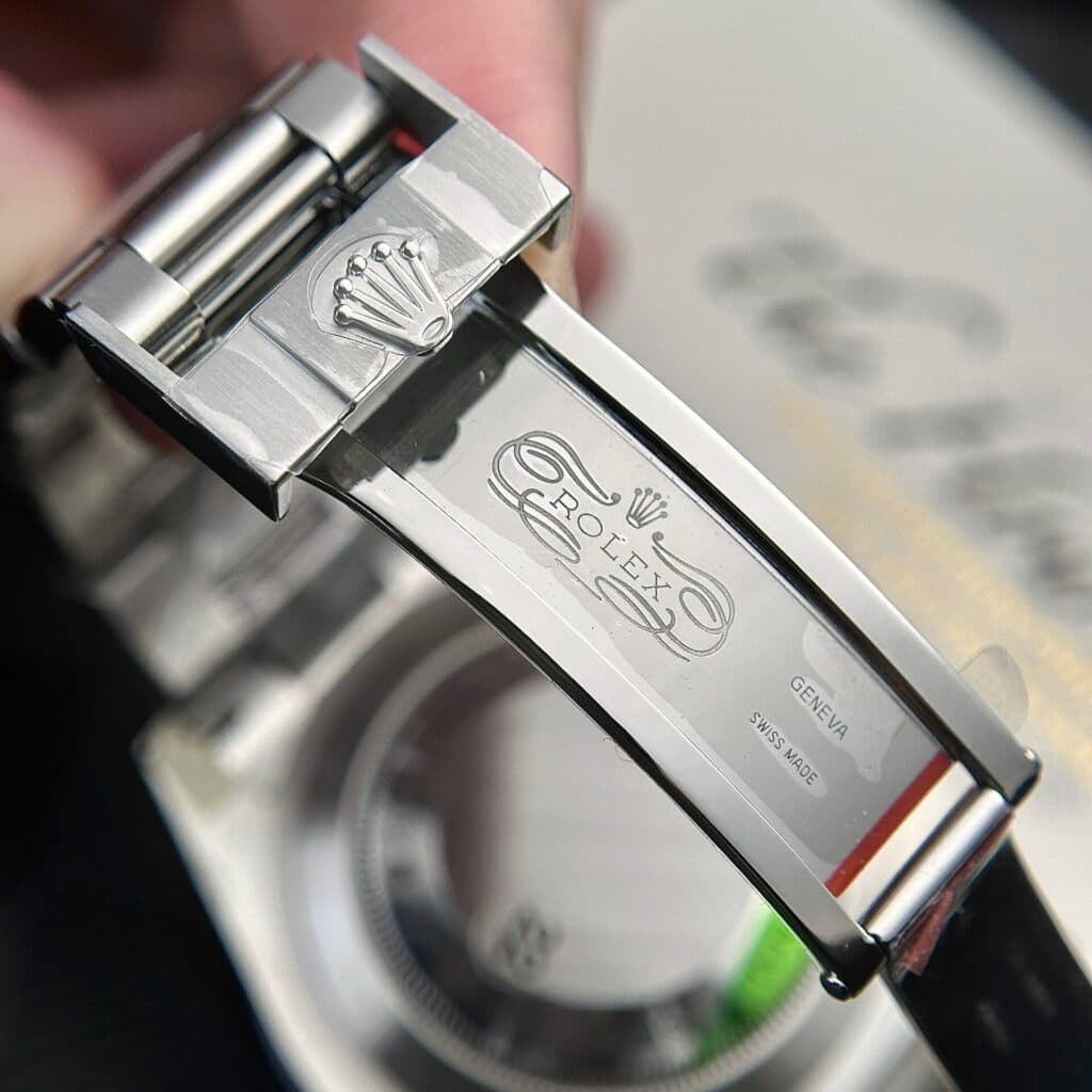 Dong-Ho-Rolex-Sea-Dweller-126600-Replica-Cao-Cap-Nha-May-VS-43mm-3-1