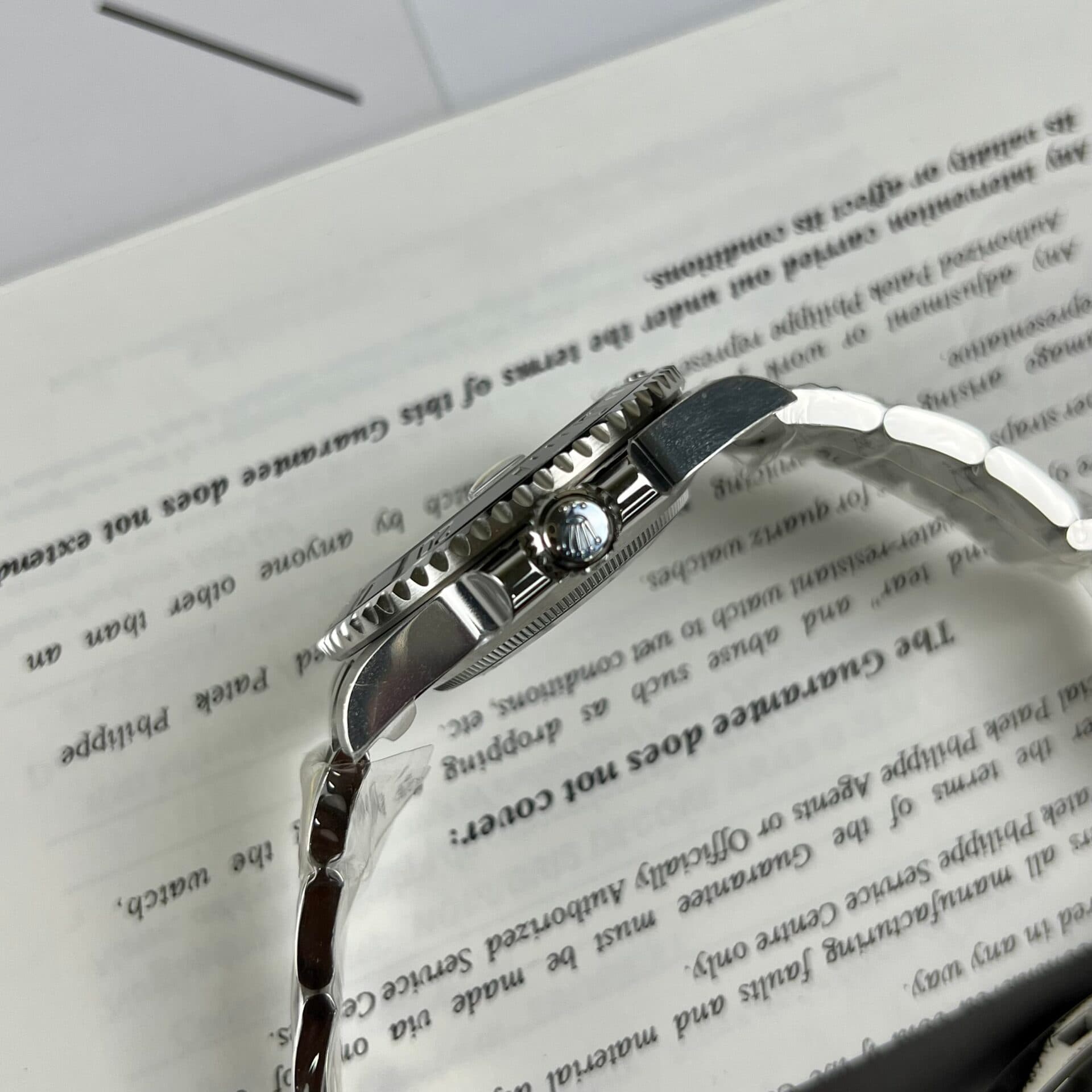 Dong-Ho-Rolex-Submariner-Fake-Cao-Cap-Mat-So-Den-40mm-4-1