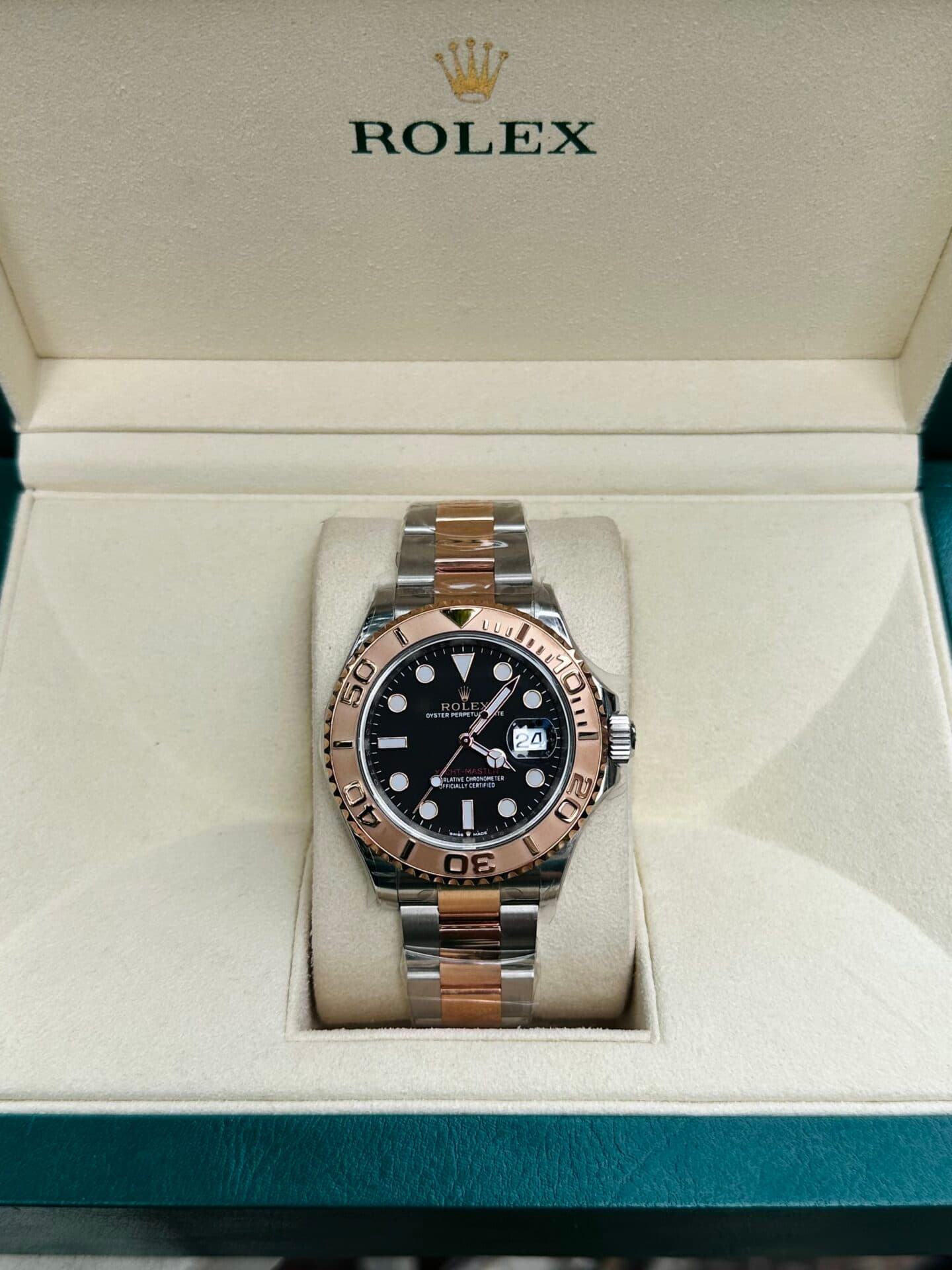 Dong-Ho-Rolex-Yacht-Master-126621-Mat-So-Den-Nha-May-Clean-40mm-5-1