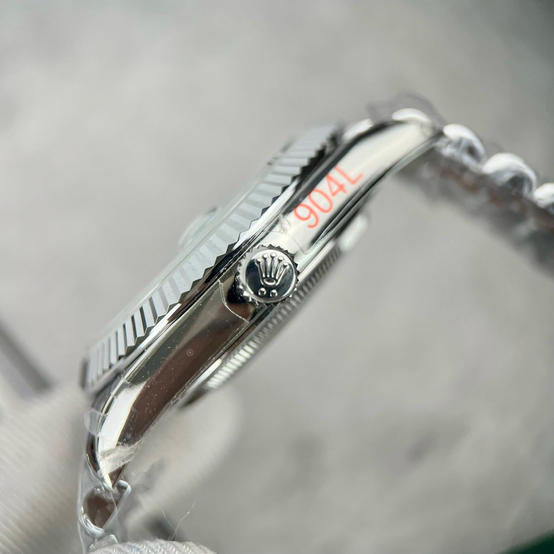 Dong-ho-Rolex-Day-Date-Replica-11-1-1