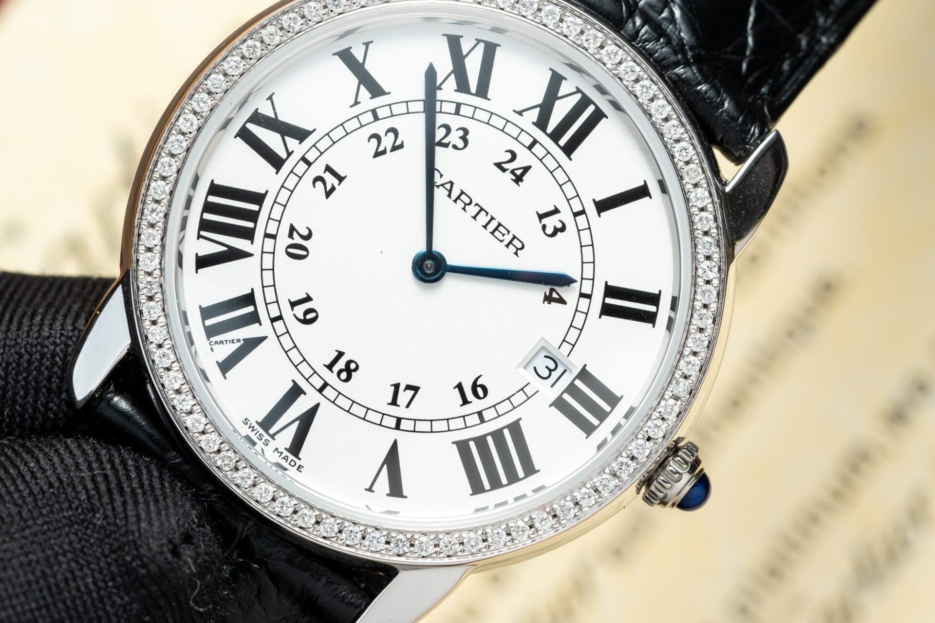 Dong-Ho-Cartier-Ronde-Do-Kim-Cuong-Thien-Nhien-Nu-36mm-7-1