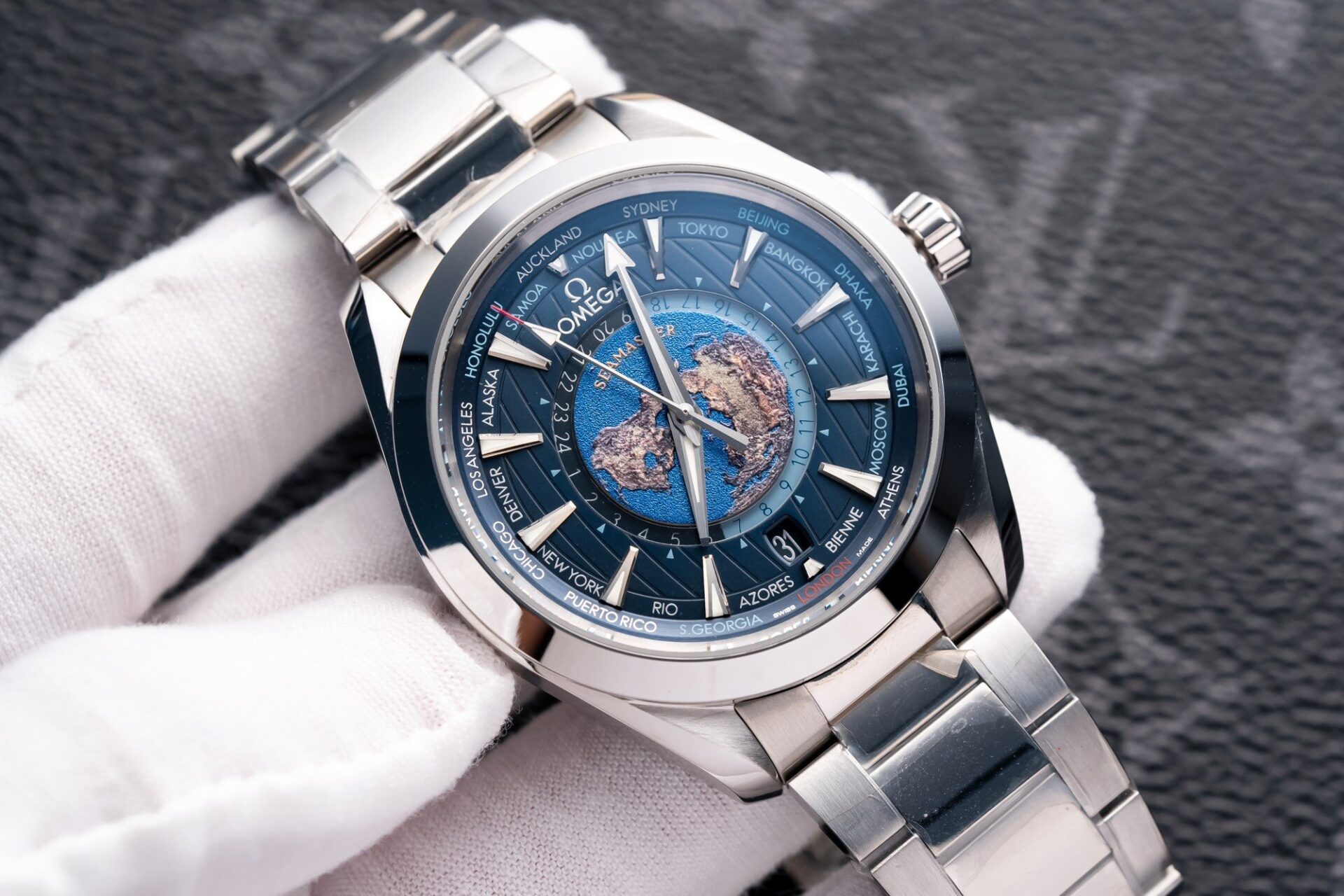 Dong-Ho-Omega-Seamaster-Aqua-Terra-Ban-Do-Replica-11-VSF-43mm-2-1