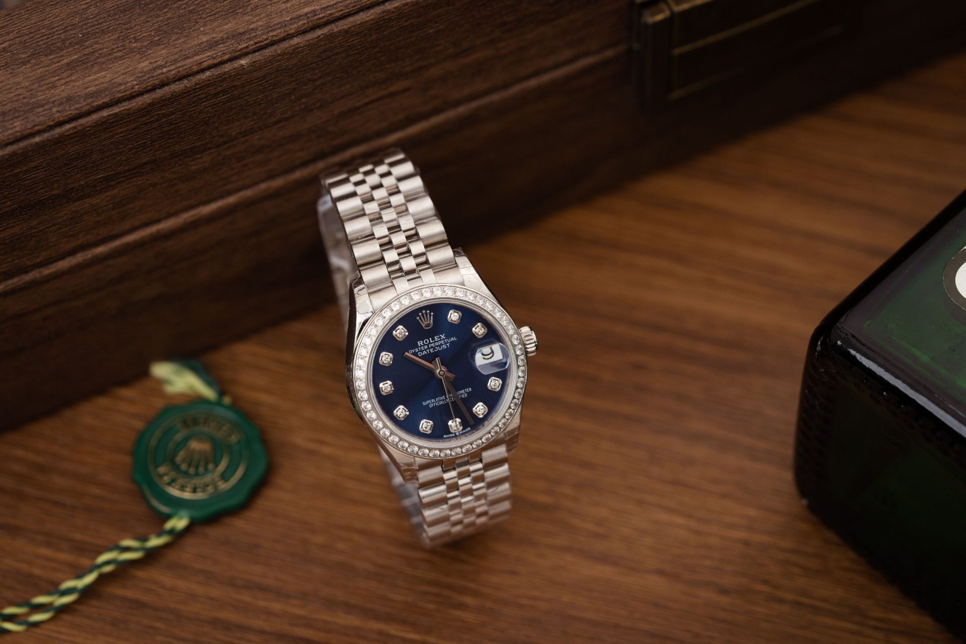 Dong-Ho-Rolex-Che-Tac-Nu-DateJust-Mat-Xanh-Dinh-Da-31mm-4-1