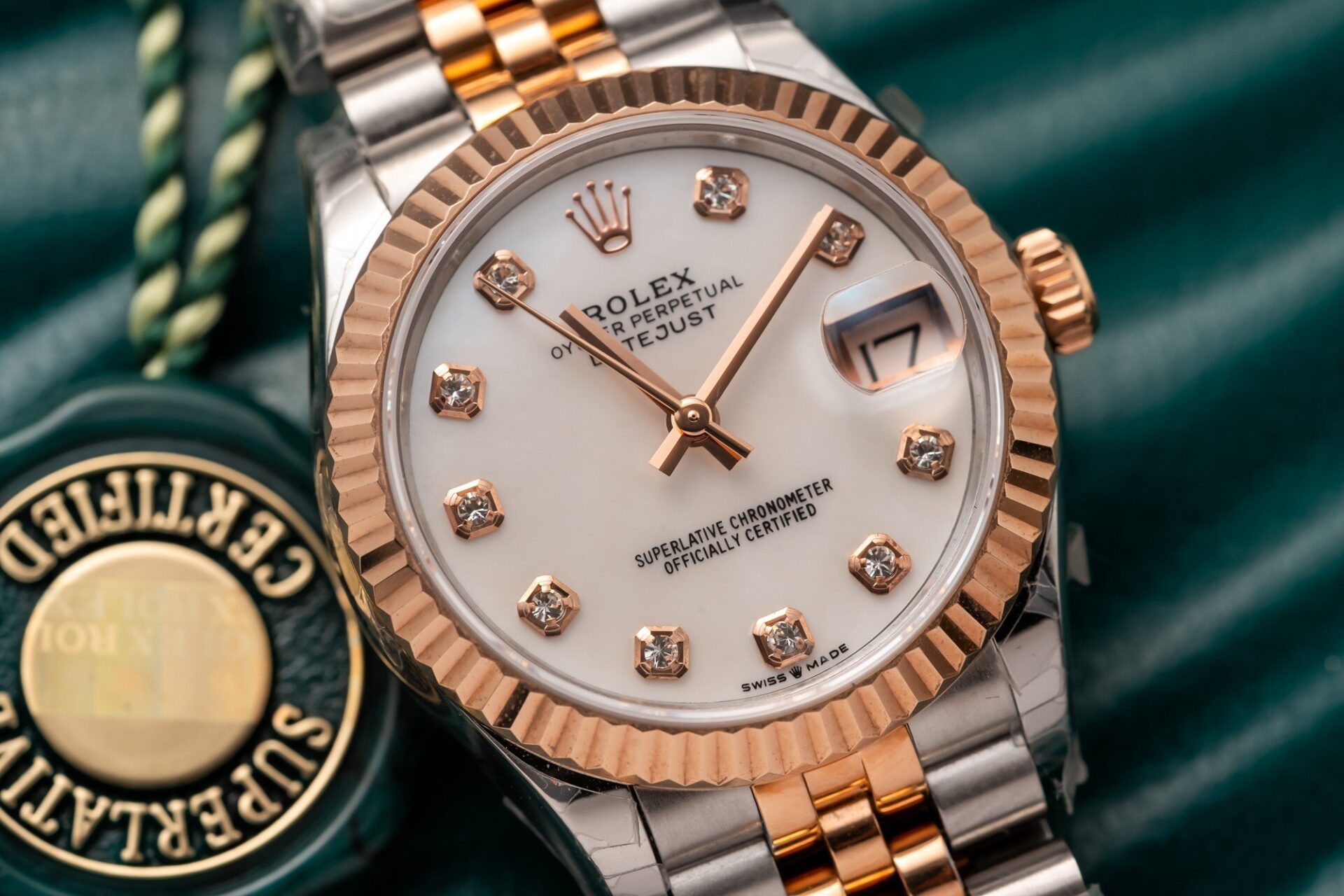 Dong-Ho-Rolex-DateJust-Replica-11-Nu-Demi-Mat-So-Trang-31mm-3-1