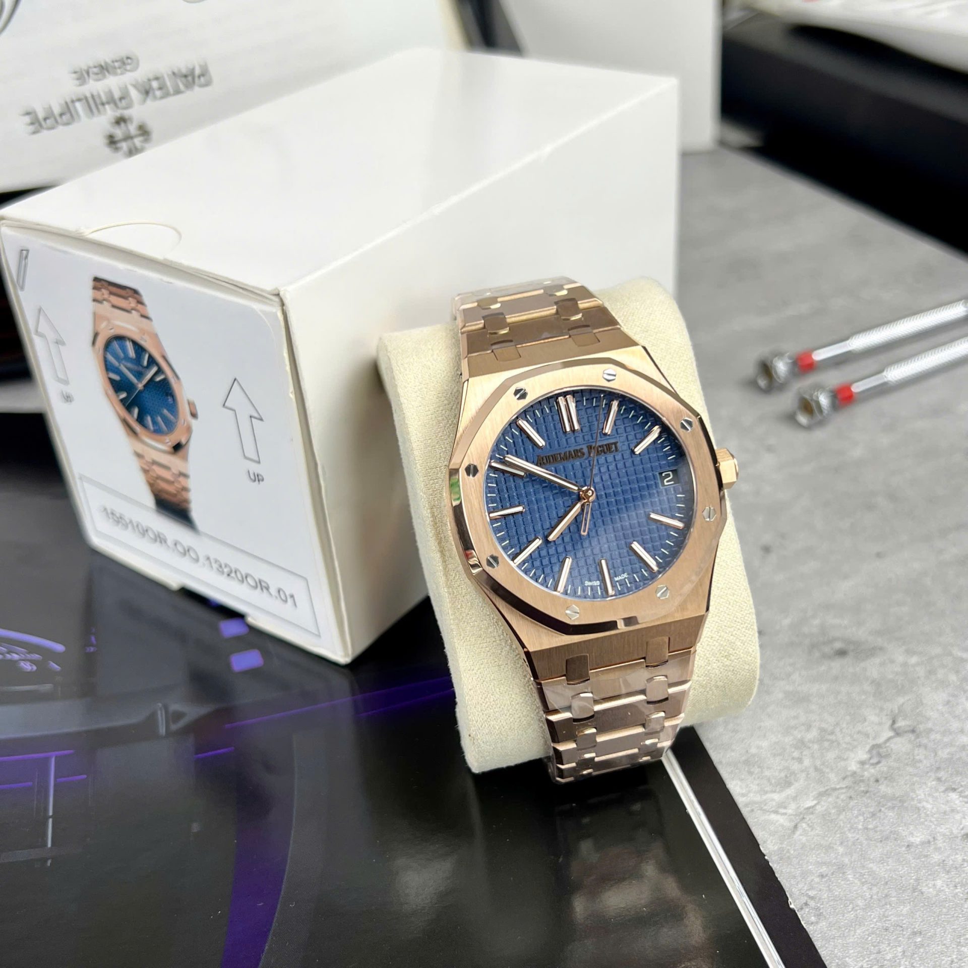 Dong-Ho-Audemars-Piguet-15500-Replica-11-Mat-Xanh-Blue-Nha-May-APS-41mm-1-1