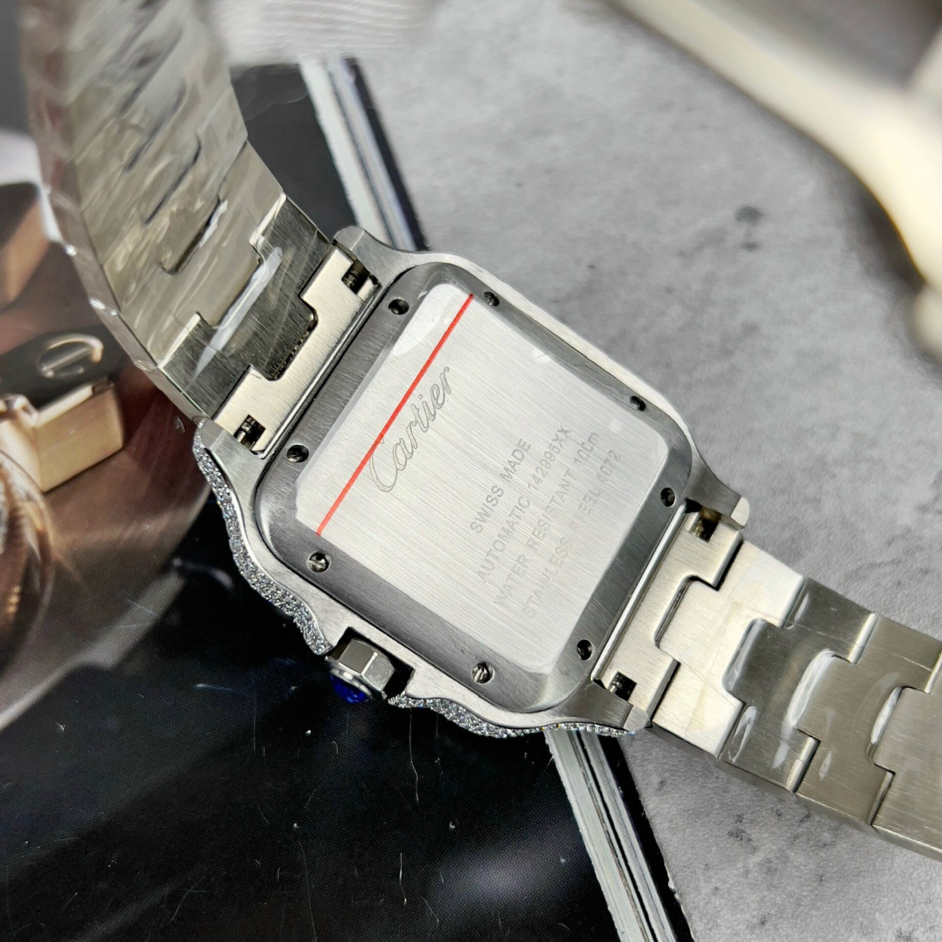 Dong-Ho-Cartier-Replica-Cao-Cap-1-1