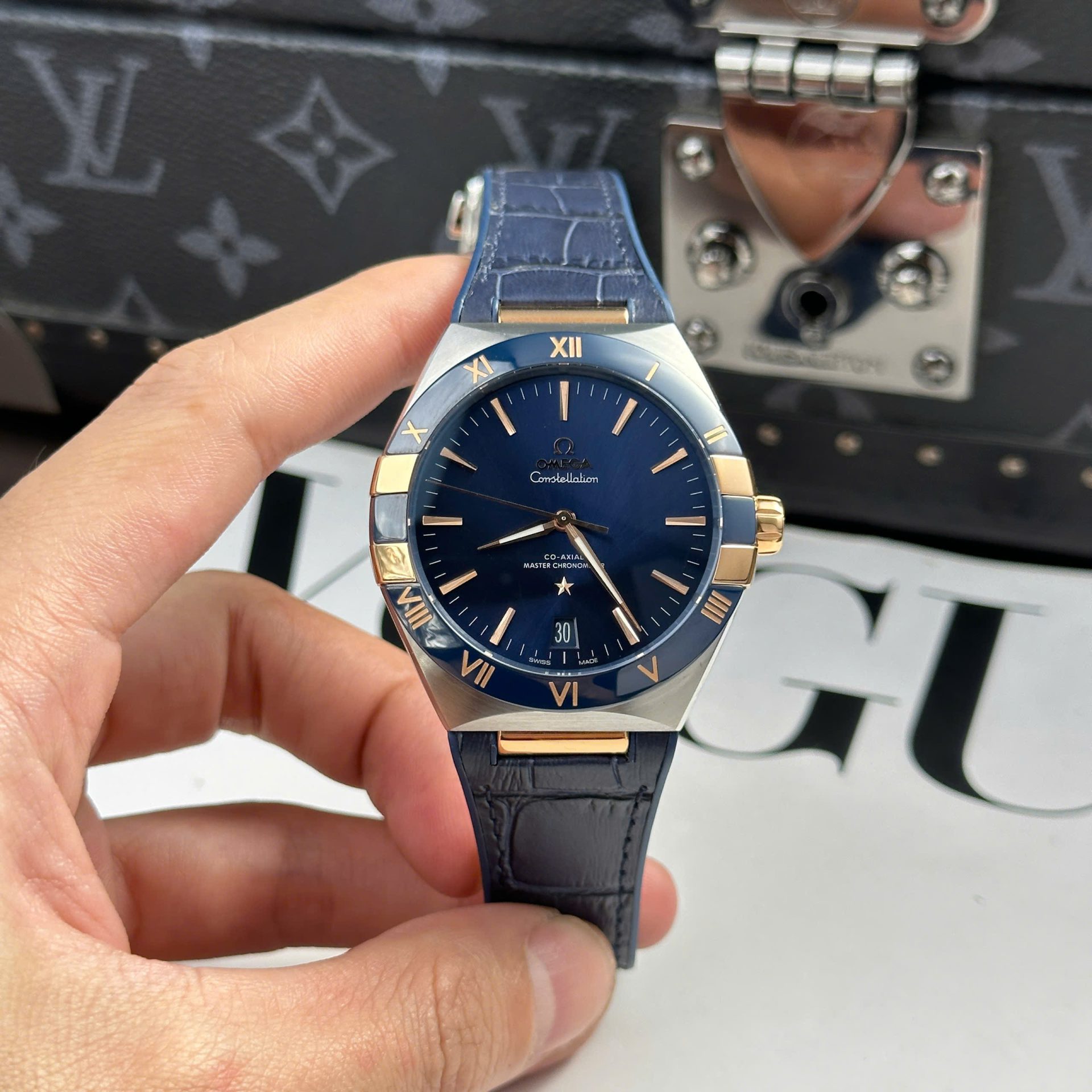 Dong-Ho-Omega-Constellation-Replica-11-Vien-Gom-Xanh-Blue-Nha-May-VS-41mm-5-1