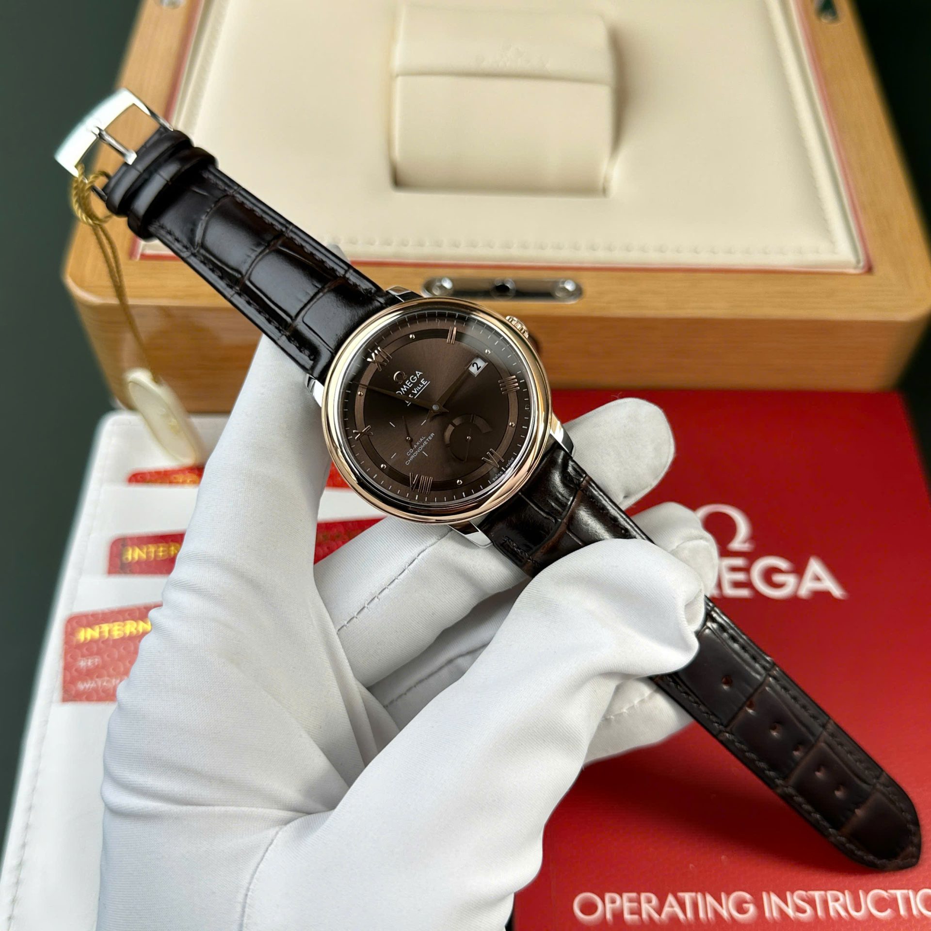 Dong-Ho-Omega-De-Ville-Prestige-Power-Reserve-Replica-11-Mat-Chocolate-Day-Da-39-1-1