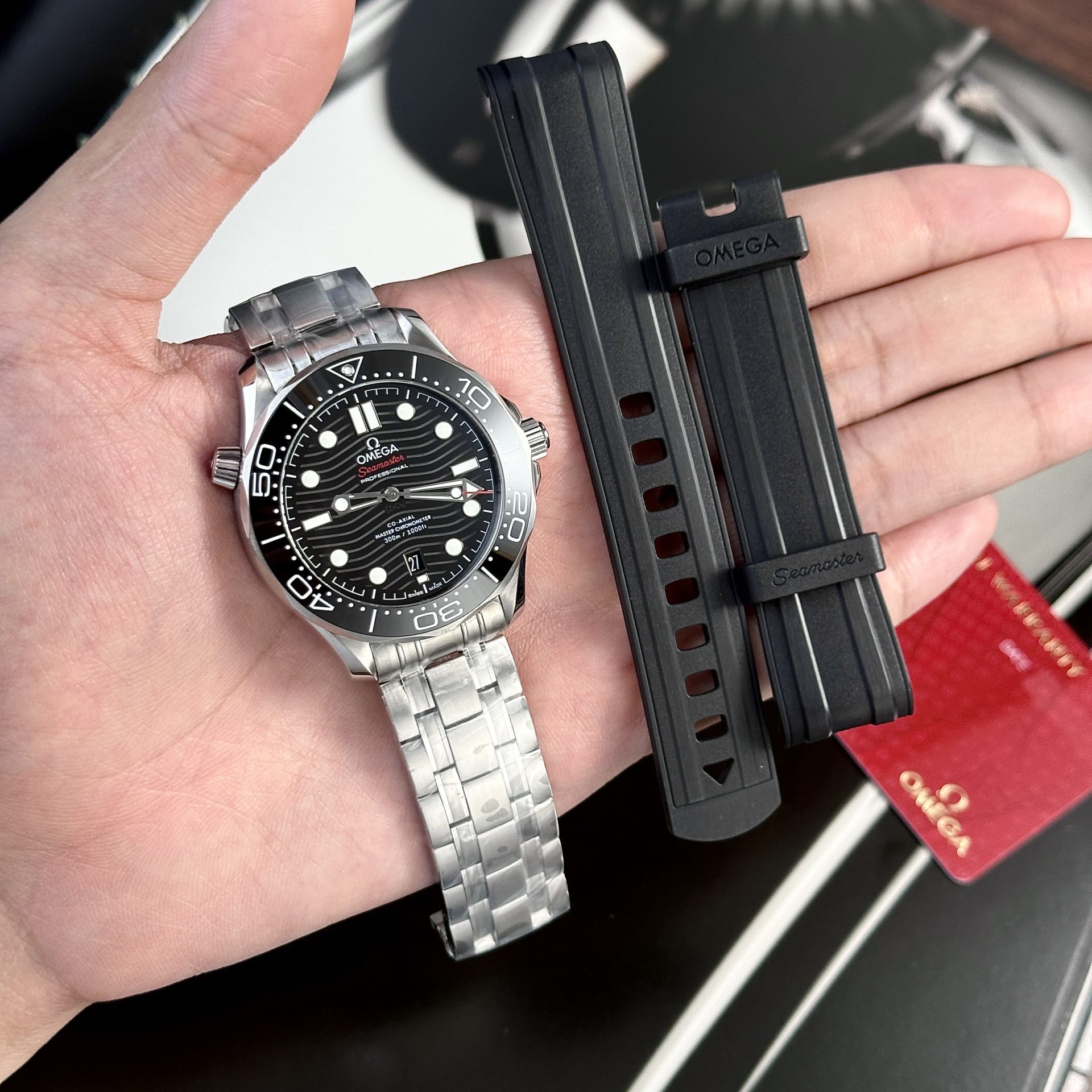 Dong-Ho-Omega-Seamaster-Replica-11-Nha-May-VS-Nam-Mau-Den-2-1