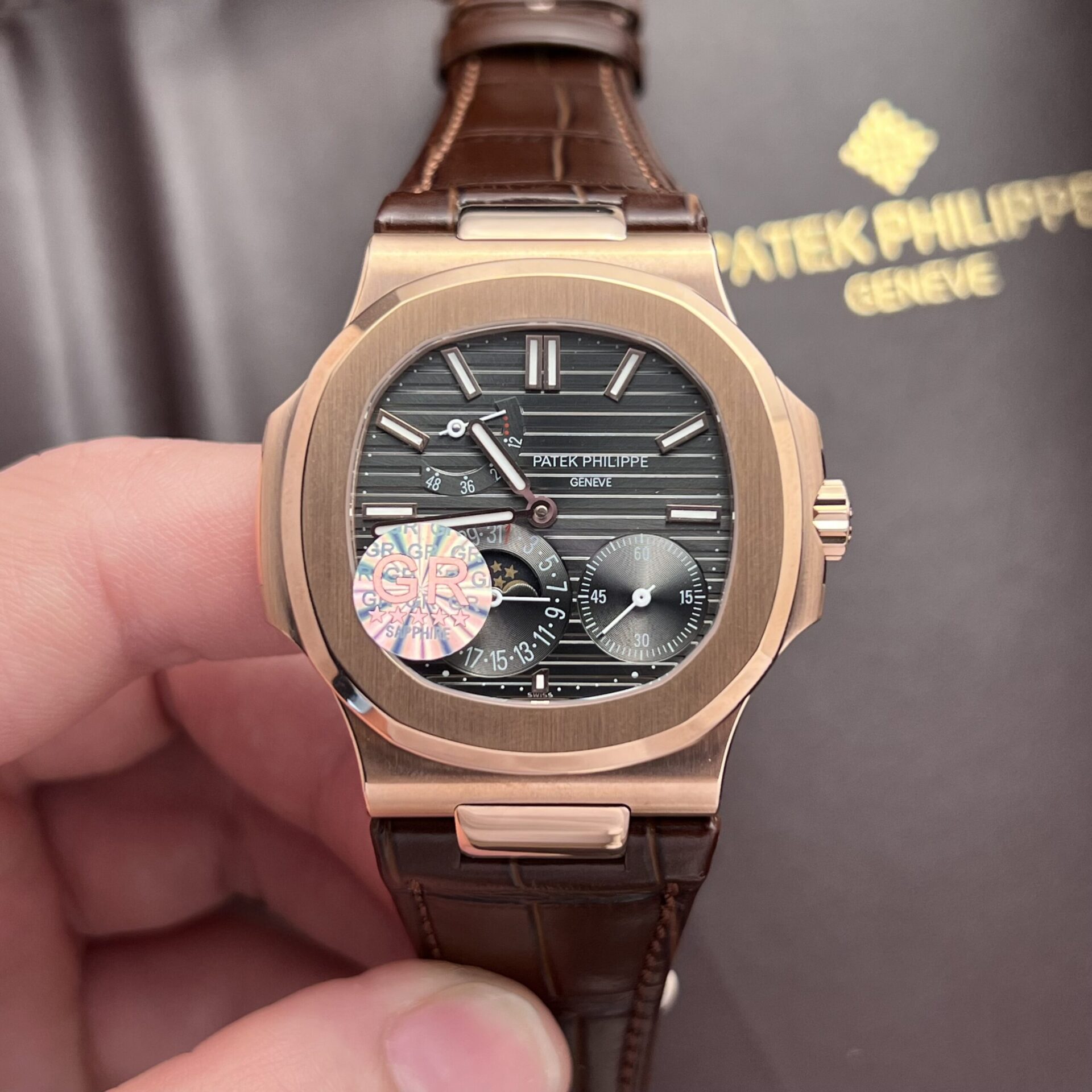 Dong-Ho-Patek-Philippe-Nautilus-5712R-Rep-11-Day-Da-GRF-1-scaled-1