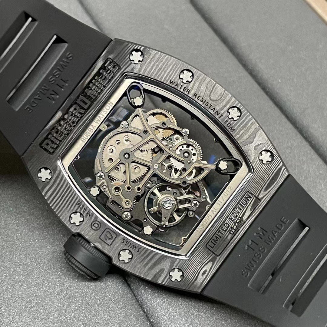 Dong-Ho-Richard-Mille-RM055-Carbon-NTPT-Rep-11-BBR-Mau-Den-45mm-5-1