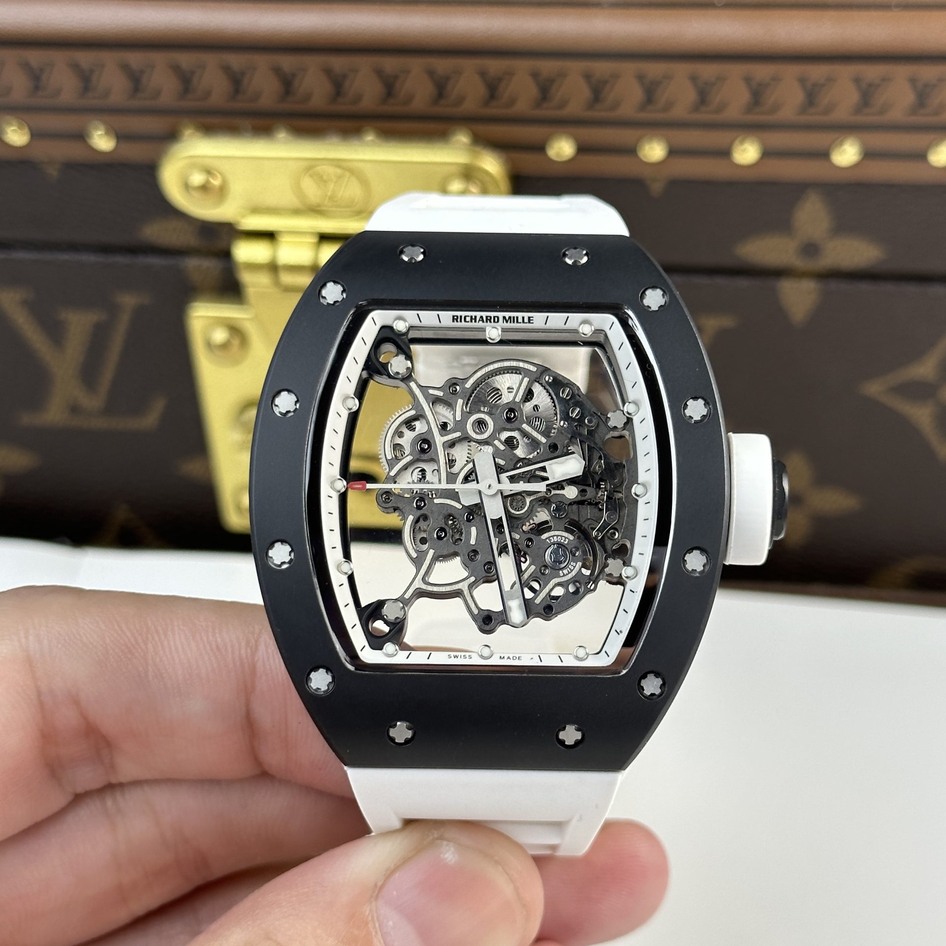 Dong-Ho-Richard-Mille-RM055-Gom-Den-Bubba-Watson-Nha-May-BBR-2024-45mm-5-1