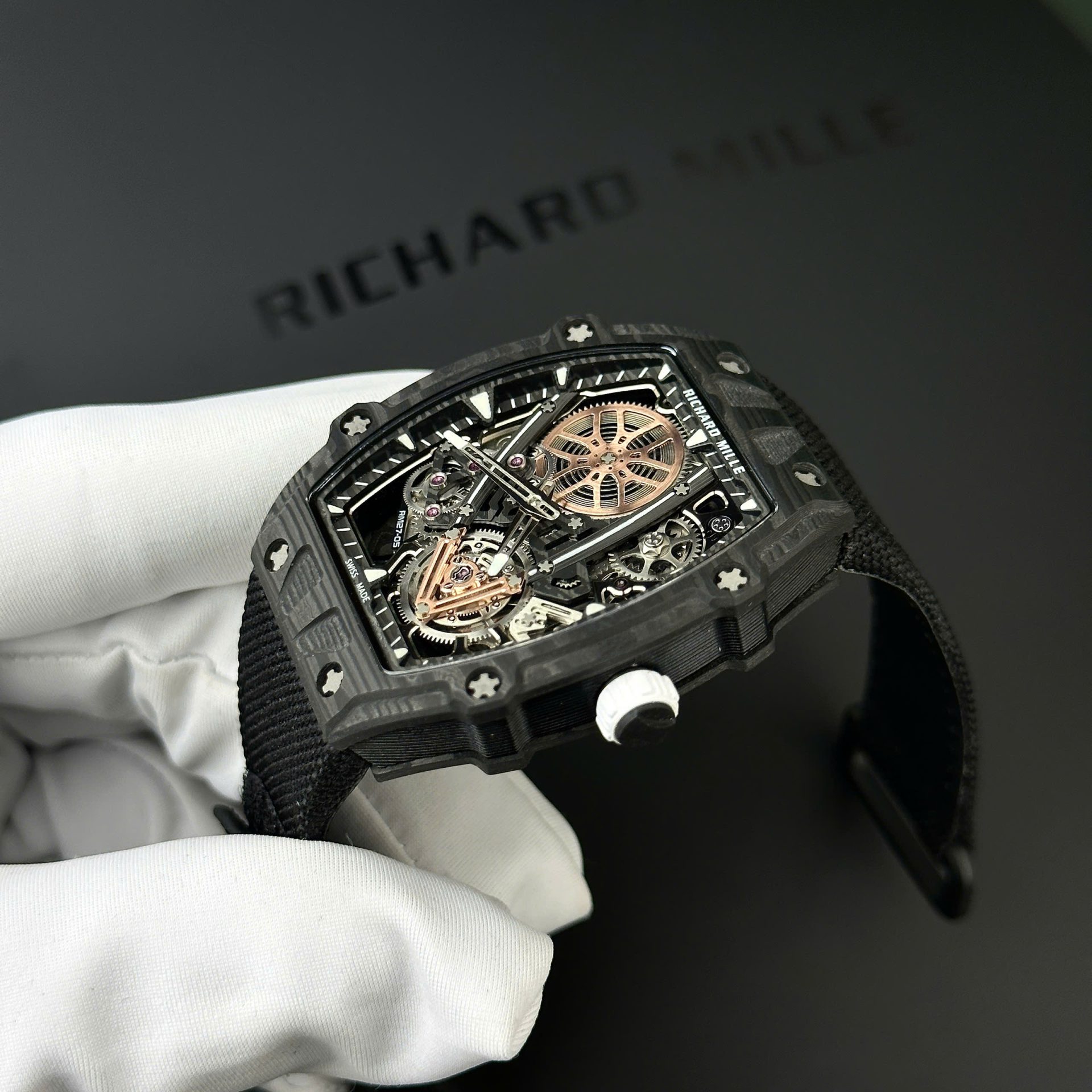 Dong-Ho-Richard-Mille-RM27-05-Vo-Carbon-Sieu-Nhe-Replica-11-38x48mm-6-1