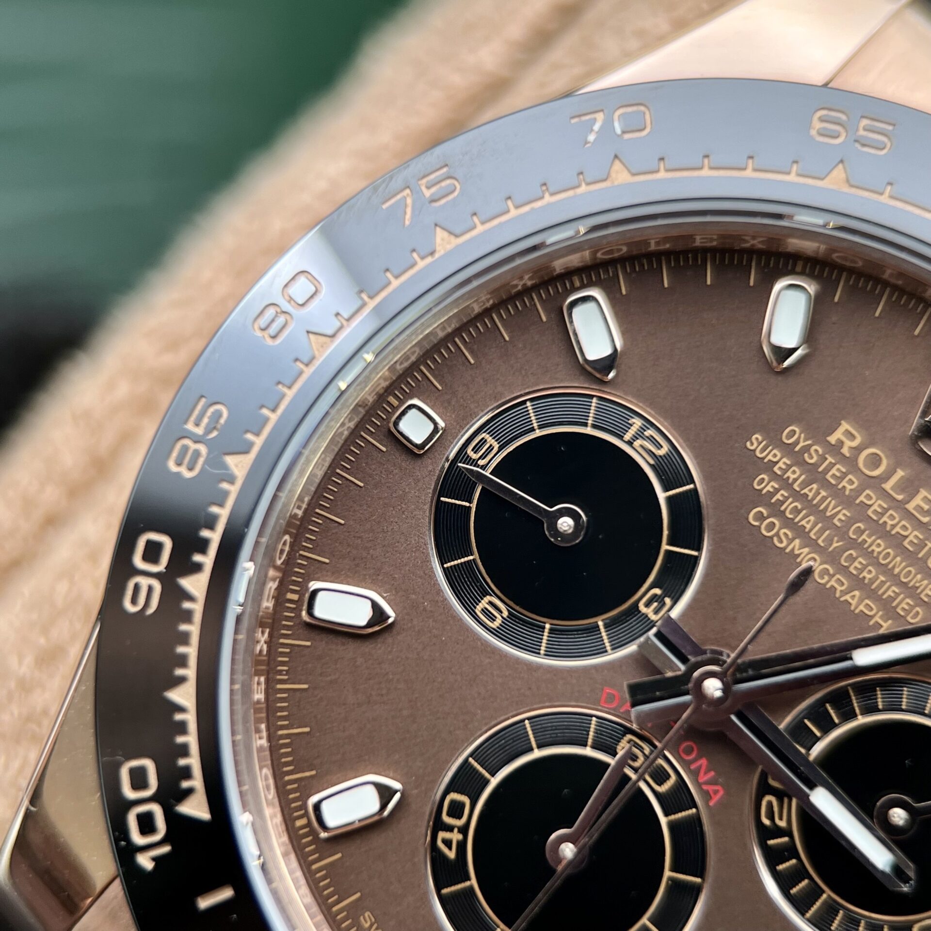 Dong-Ho-Rolex-Che-Tac-Boc-Vang-Hong-Daytona-116515LN-Mat-Chocolate-40mm-4-1