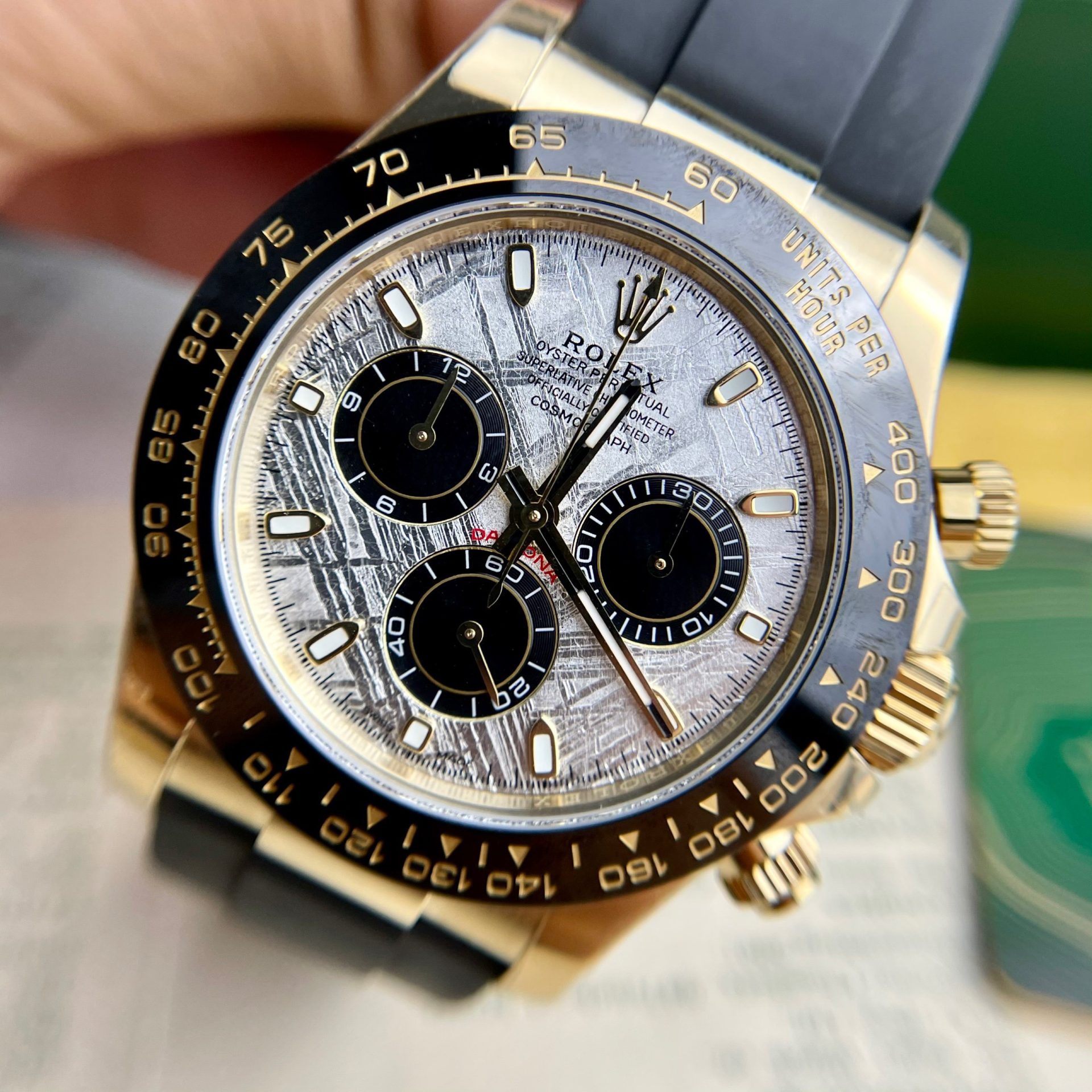 Dong-Ho-Rolex-Che-Tac-Daytona-116518LN-Do-Mat-Thien-Thach-40mm-9-1