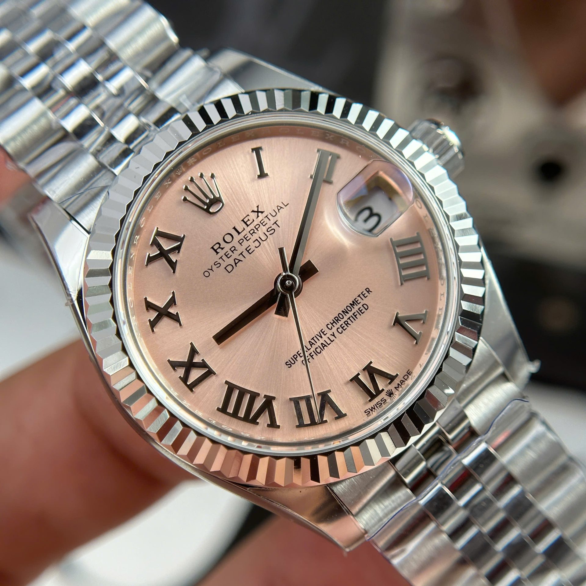 Dong-Ho-Rolex-DateJust-Rep-11-Cao-Cap-Mat-Hong-Coc-So-La-Ma-Xuong-THB-31mm-3-1
