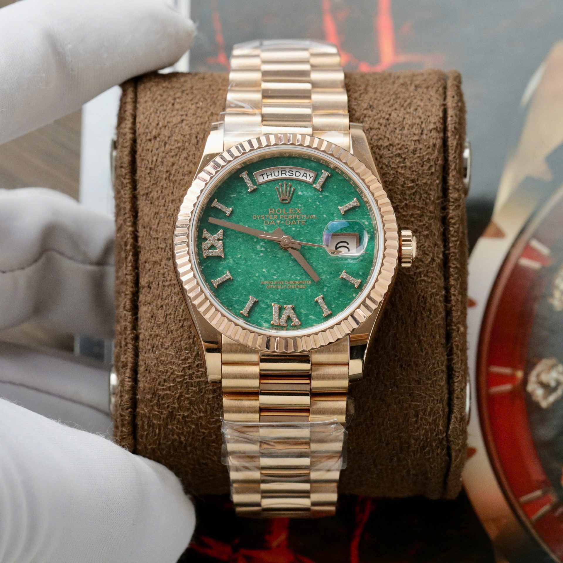 Dong-Ho-Rolex-Day-Date-128235-Mat-So-Da-Aventurine-Che-Tac-Boc-Vang-That-36mm-2-1