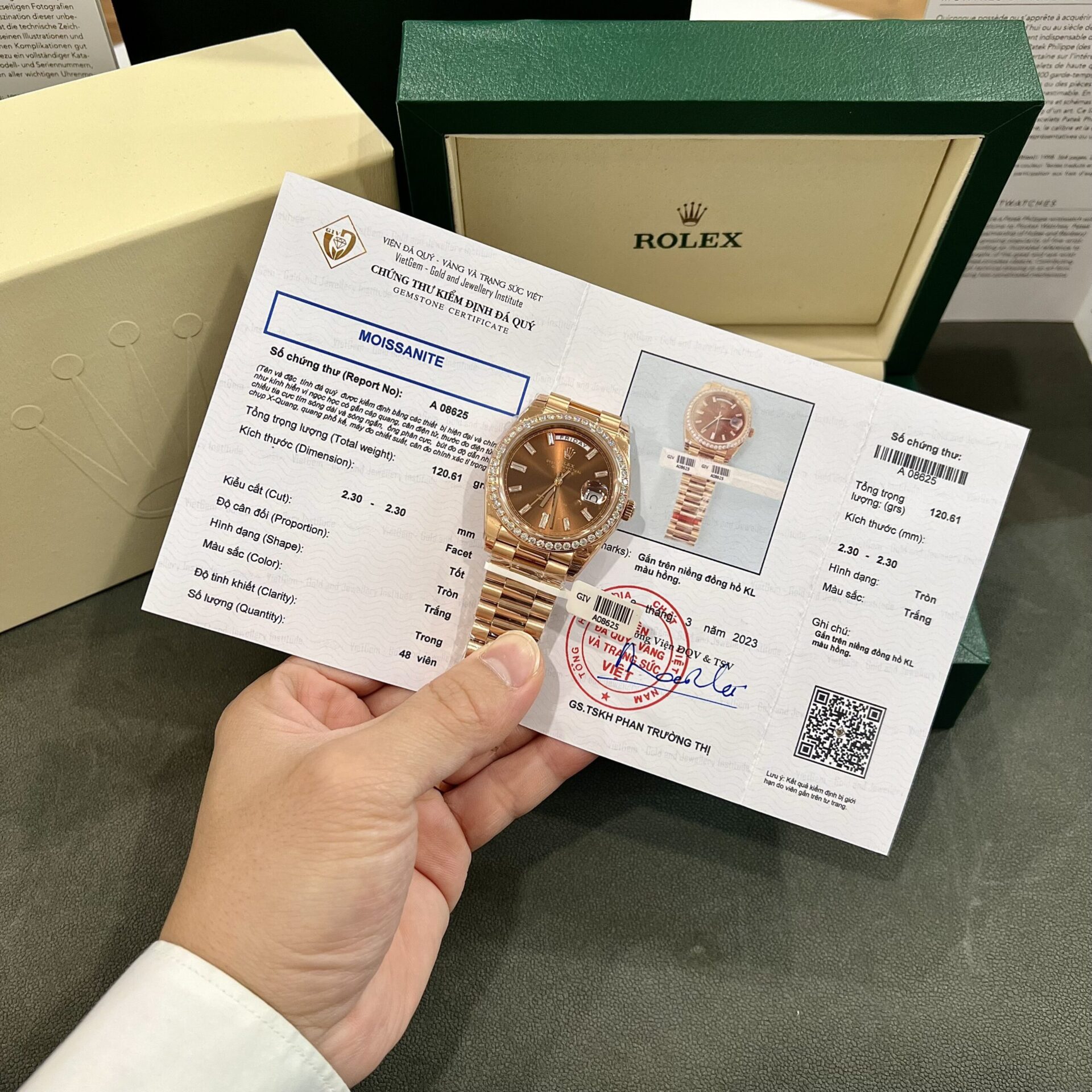 Dong-Ho-Rolex-Day-Date-Chocolate-Dinh-Kim-Cuong-Moissanite-40mm-2-scaled-1