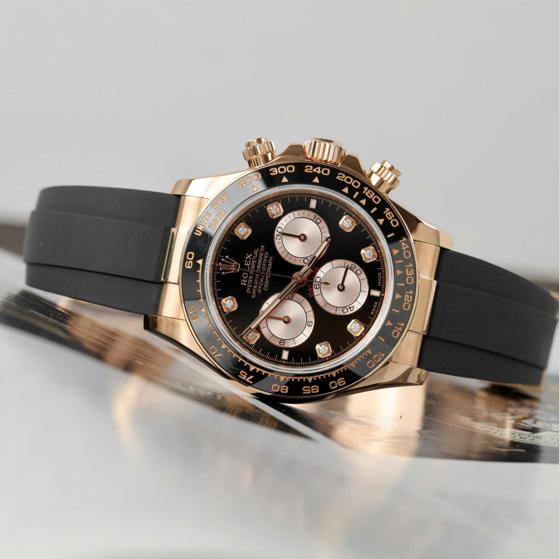 Dong-Ho-Rolex-Daytona-126515-Che-Tac-Mat-Den-Trong-Luong-163Gram-Boc-Vang-That-40mm-3-1