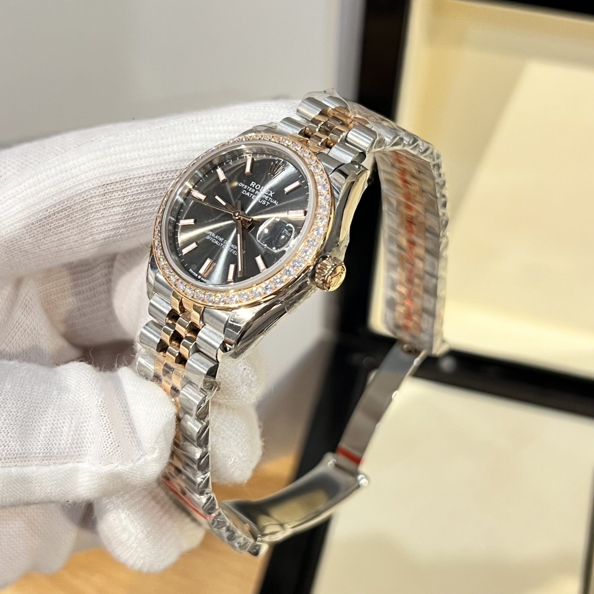 Dong-Ho-Rolex-Nu-Dinh-Da-Mat-So-Xam-Fake-11-31mm-1-1