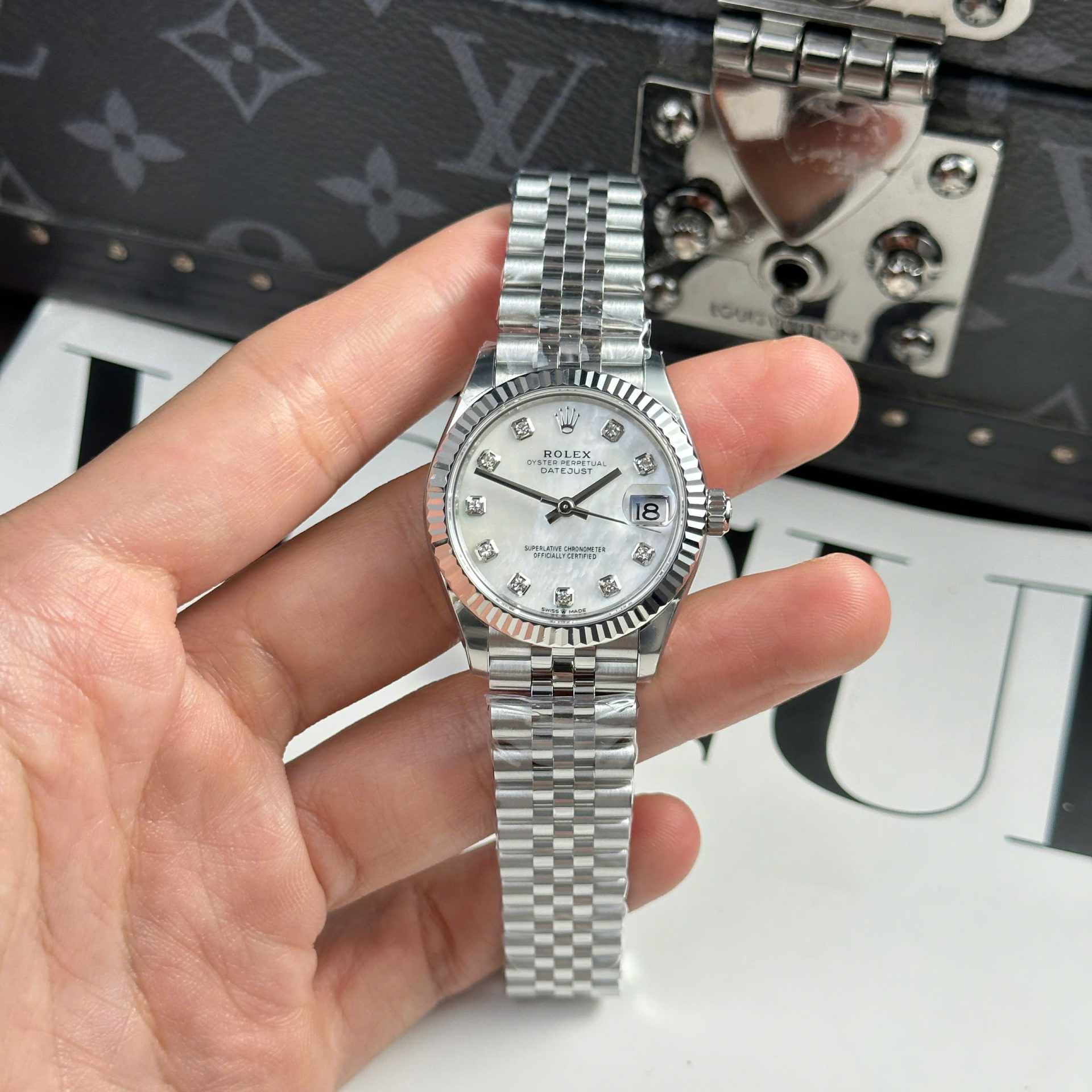 Dong-Ho-Rolex-Nu-Replica-Cao-Cap-DateJust-Mat-MOP-Day-Jubilee-Nha-May-THB-31mm-7-1
