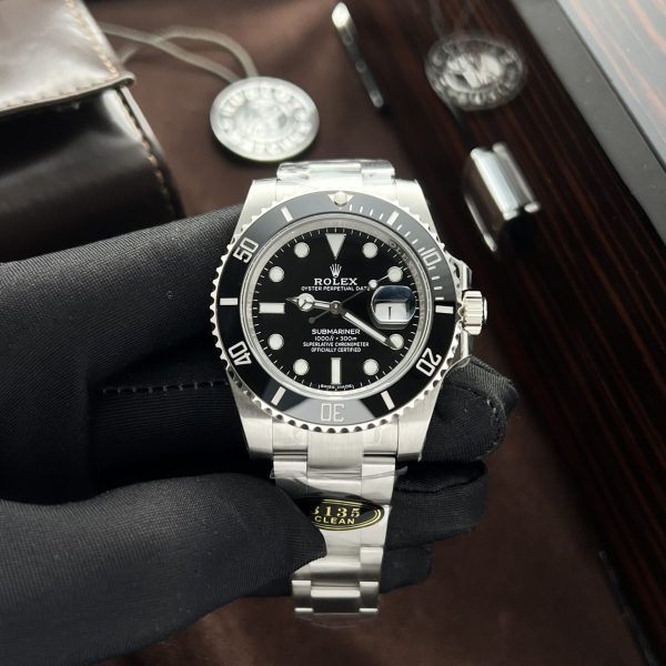Dong-Ho-Rolex-Submariner-116610LN-Replica-11-Clean-Factory-3-scaled-1