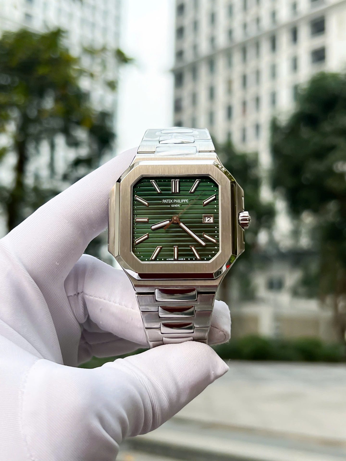 Dong-Ho-Patek-Philippe-Cubitus-5821-Mat-Xanh-Green-Rep-11-Cao-Cap-43mm-8-1