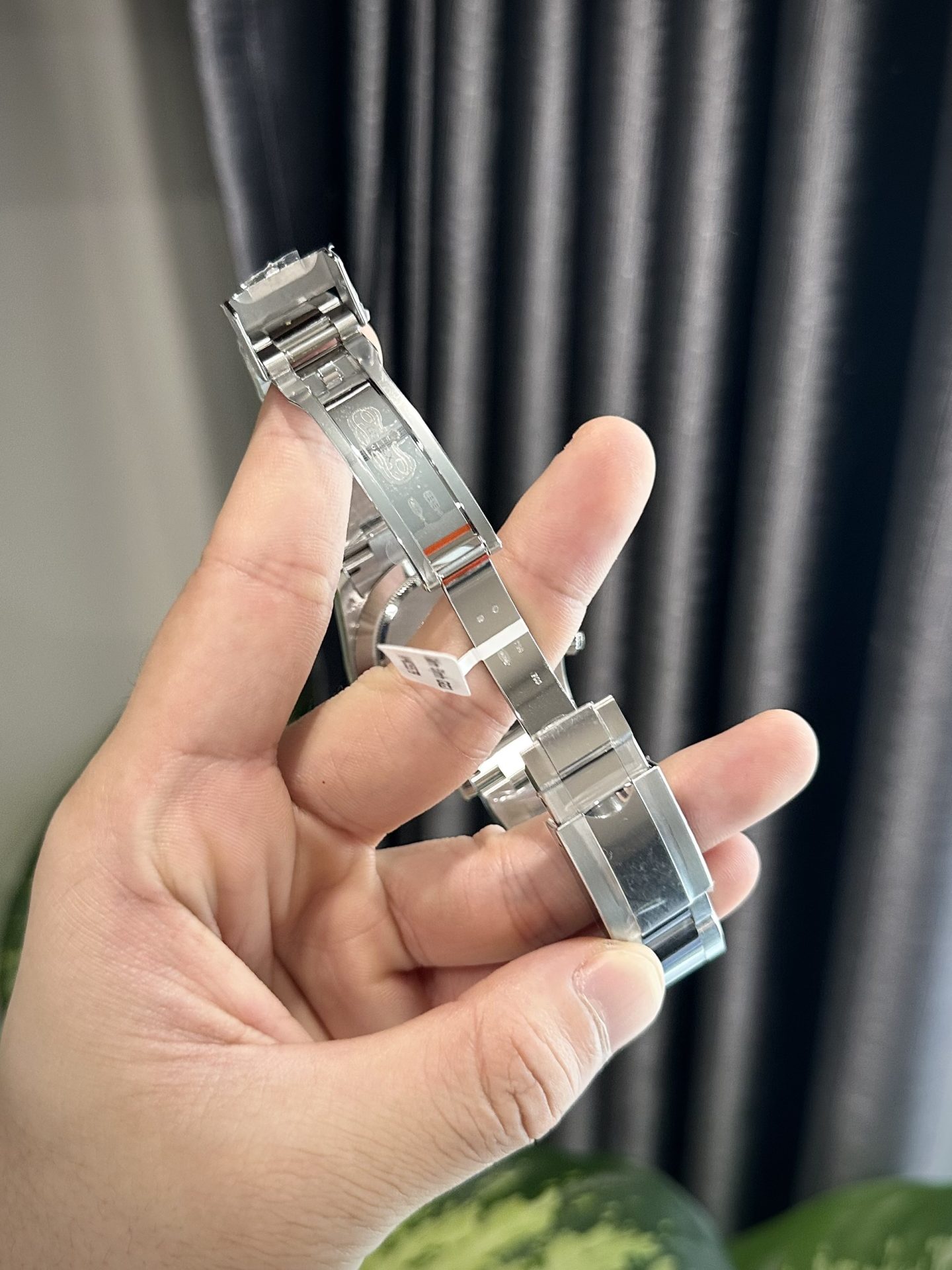 Dong-Ho-Rolex-Daytona-Dinh-Kim-Cuong-Moissanite-Replica-11-Thuy-Sy-40mm-6-1