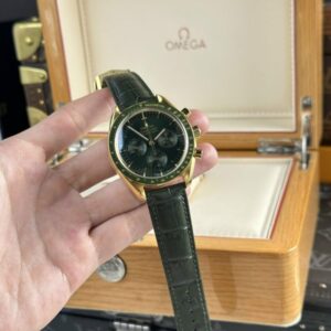 Omega Speedmaster Moonwatch Replica Watches Green Dial RM Factory 44mm