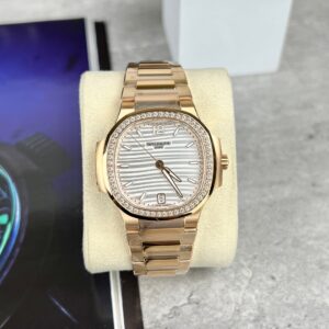 Patek Philippe Nautilus 7118 Replica Watch With Diamonds Bezel 3K Factory 35.2mm