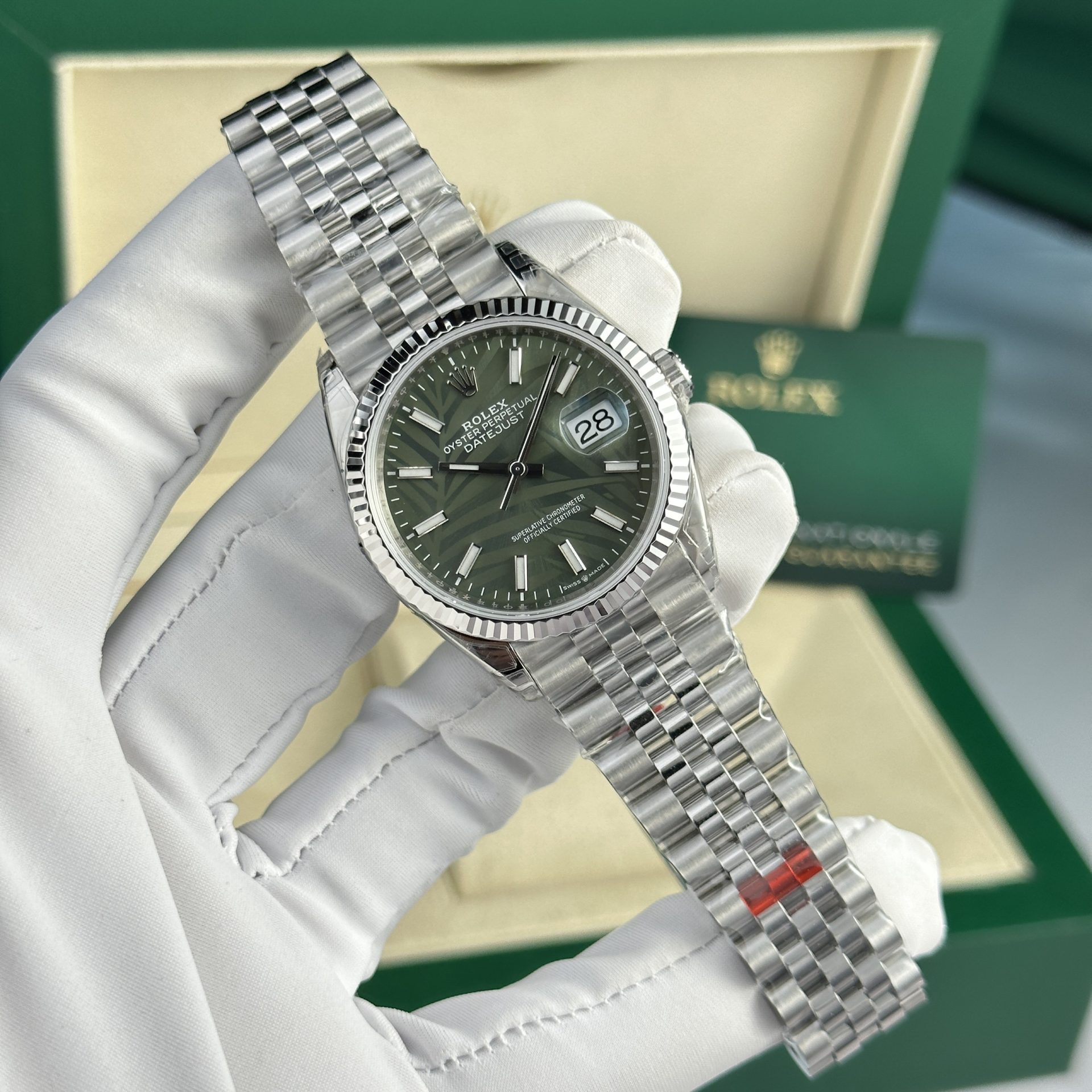 Dong-Ho-Rolex-DateJust-126234-Replica-11-Mat-Cay-La-Xanh-VSF-1-1