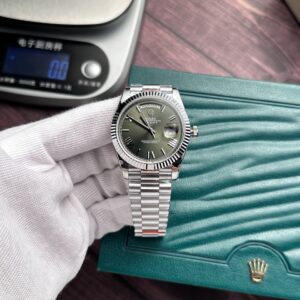 Rolex Day-Date 228236 Replica Watch Refine Green Dial GM V2 40mm