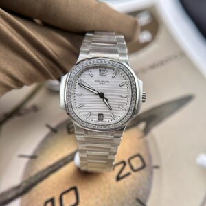 Patek Philippe Nautilus 7118 With Stone Bezel 35.2mm Super Clone Watch